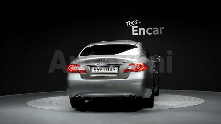 Infiniti M 2011 — 4