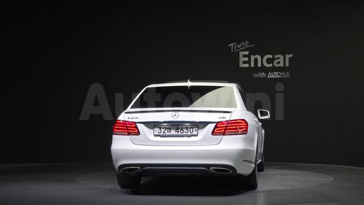 Mercedes-Benz E Class 2016 — 4