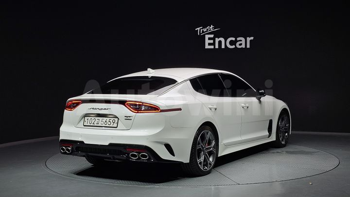 Kia Stinger 2020 — 2