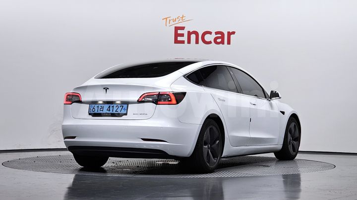 Tesla Model 3 2020 — 2