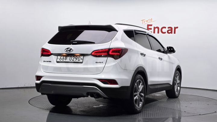 Hyundai SantaFe 2016 — 2
