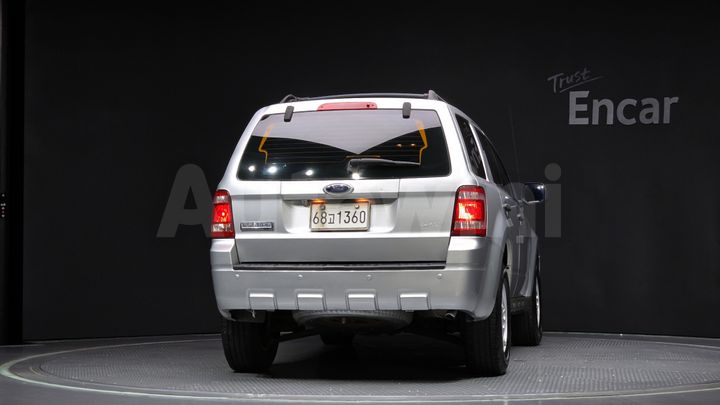 Ford Escape 2009 — 4