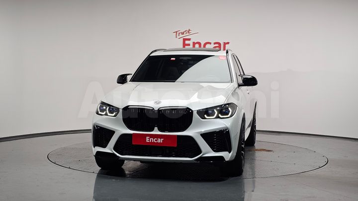 BMW X5M 2023 — 3