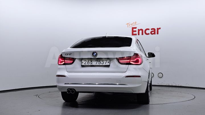 BMW 3 Series 2020 — 4