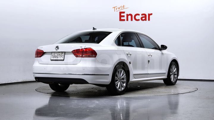 Volkswagen Passat 2015 — 2