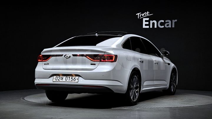 Renault SM6 2016 — 2