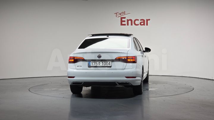 Volkswagen Jetta 2020 — 4