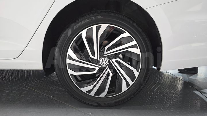 Volkswagen Jetta 2020 — 5