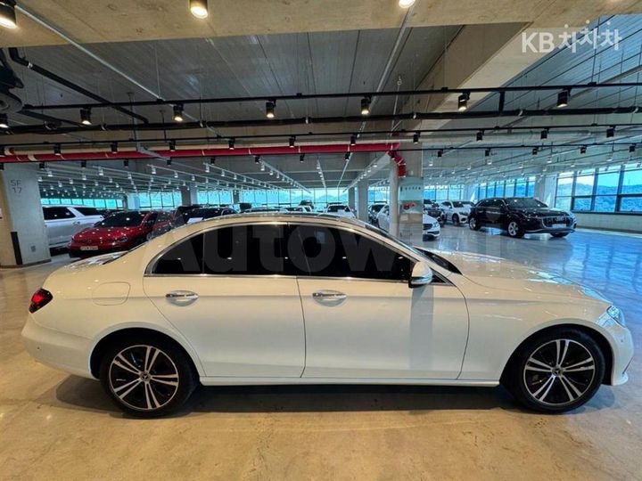 Mercedes-Benz E Class 2021 — 4