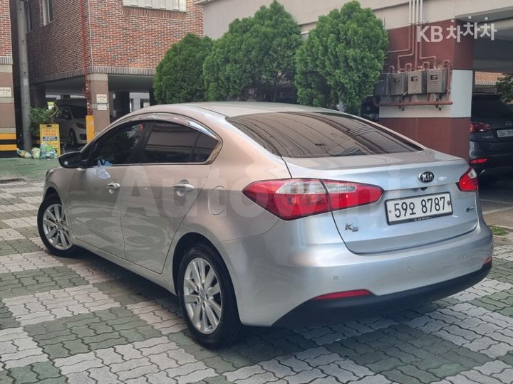 Kia K3 2015 — 3