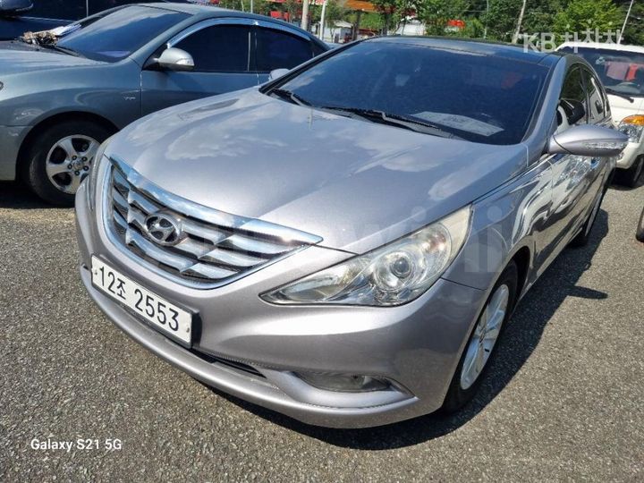 Hyundai Sonata 2011 — 2