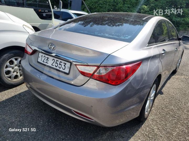 Hyundai Sonata 2011 — 4