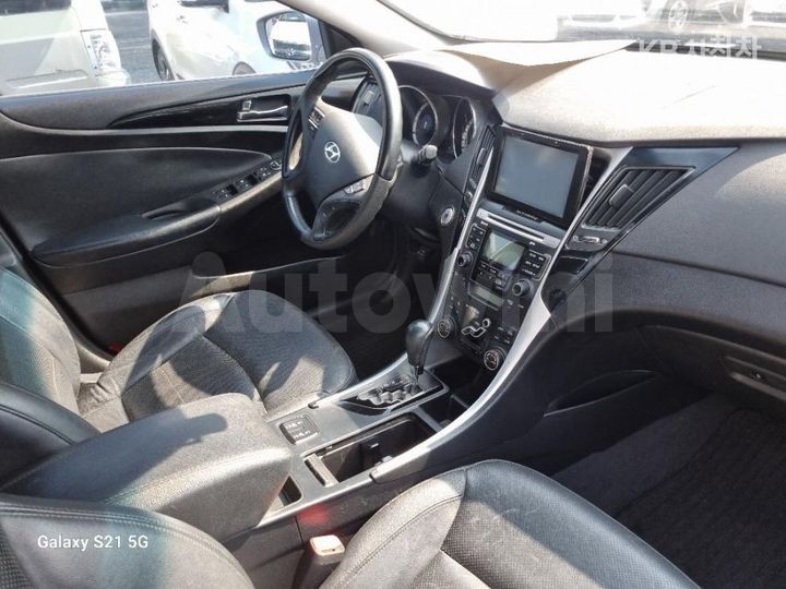 Hyundai Sonata 2011 — 5