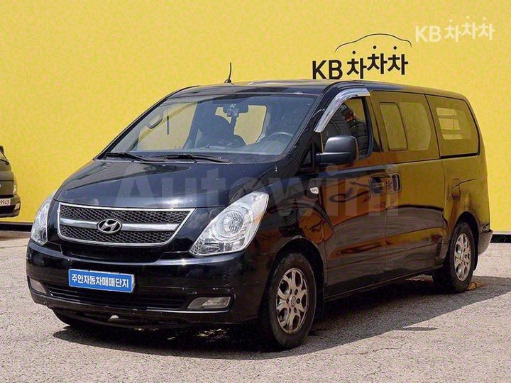 Hyundai Starex 2011 — 2