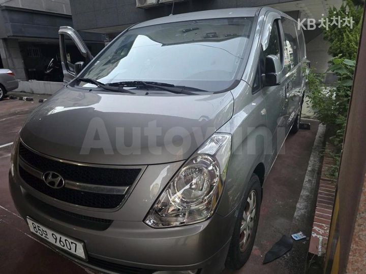 Hyundai Starex 2011 — 5