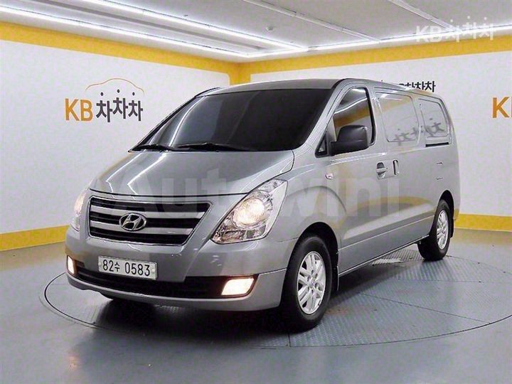 Hyundai Starex 2017 — 2