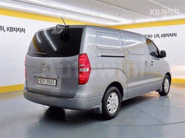 Hyundai Starex 2017 — 4
