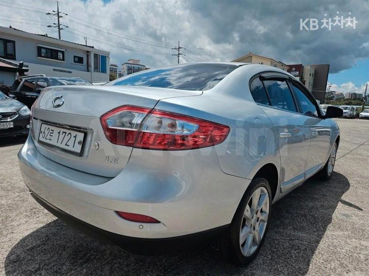 Renault SM3 2010 — 4