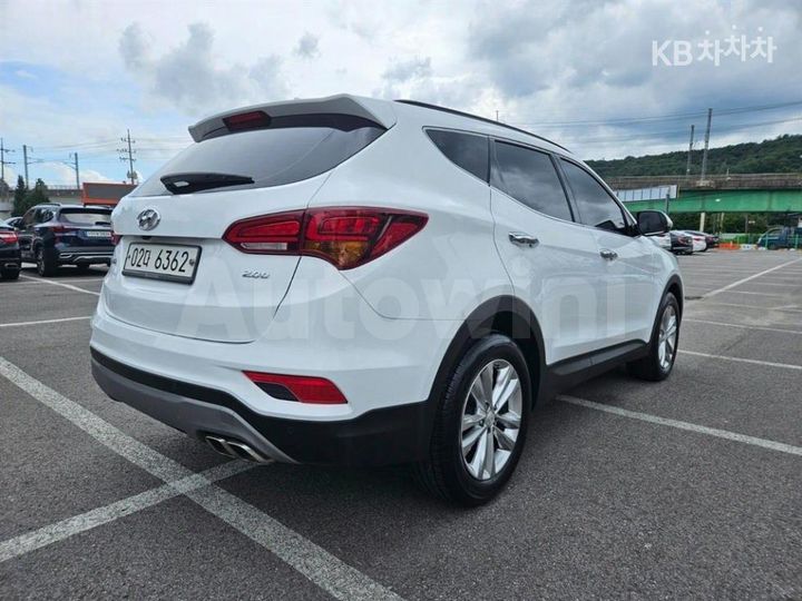 Hyundai SantaFe 2018 — 4