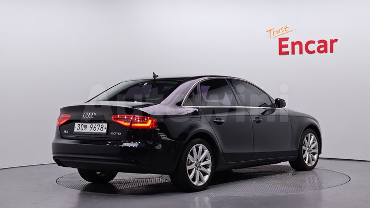 Audi A4 2013 — 2