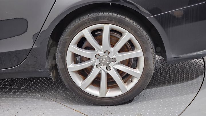 Audi A4 2013 — 5