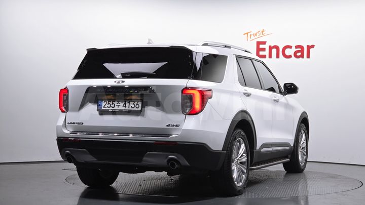 Ford Explorer 2021 — 2