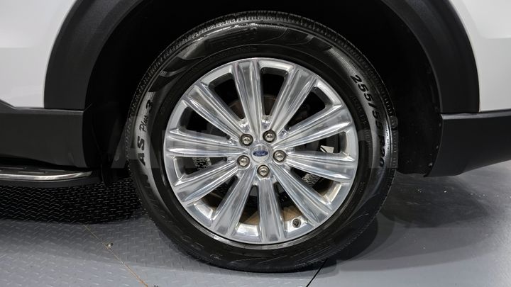 Ford Explorer 2021 — 5
