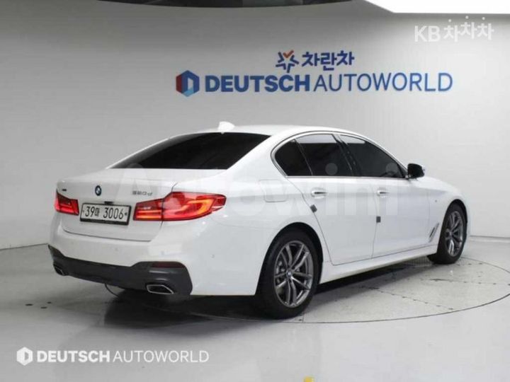 BMW 5 Series 2018 — 2