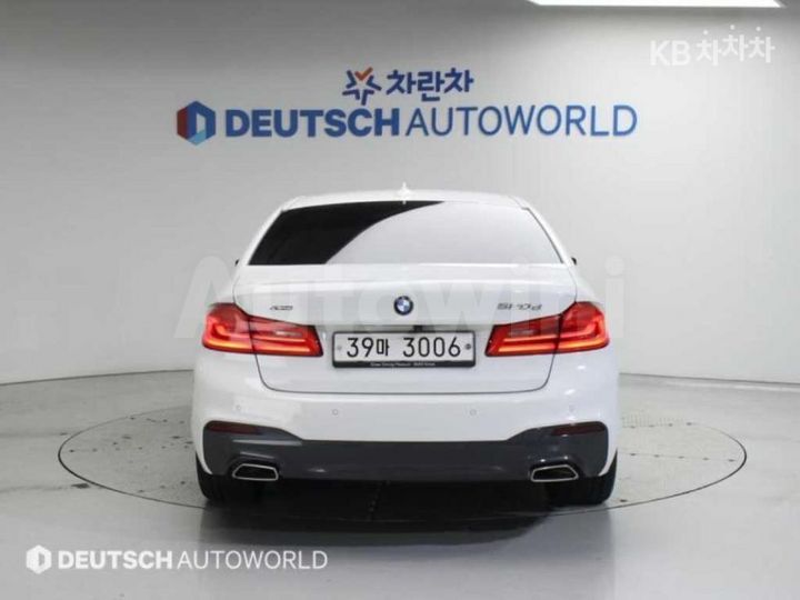 BMW 5 Series 2018 — 4