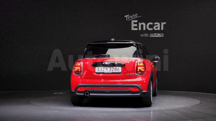 Mini Cooper 2023 — 4