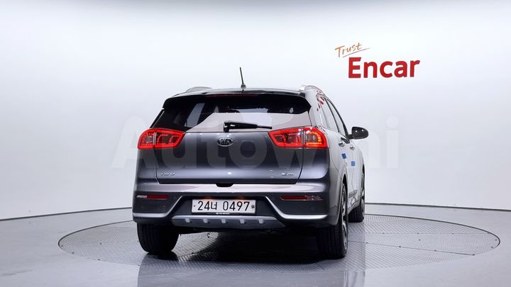 Kia Niro 2017 — 4