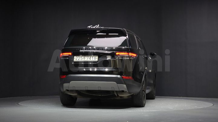 Land Rover Discovery 2019 — 4