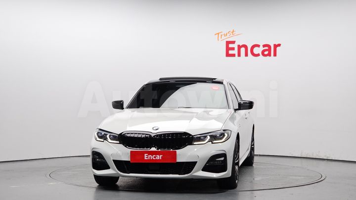 BMW 3 Series 2021 — 3