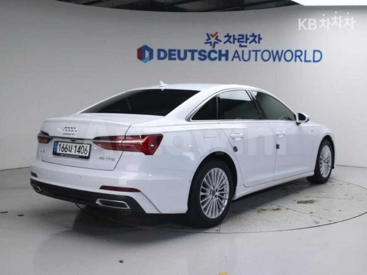 Audi A6 2021 — 3