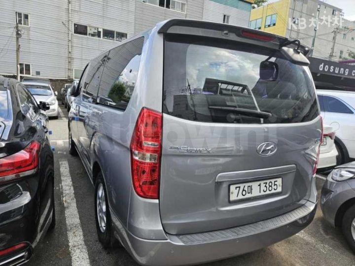 Hyundai Starex 2012 — 5