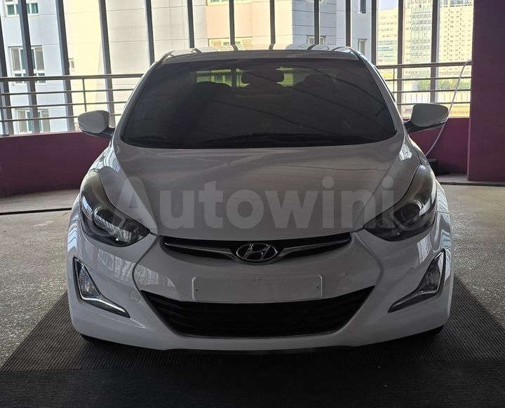 Hyundai Avante 2015 — 3