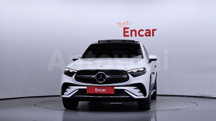 Mercedes Benz GLC Class 2024 — 3