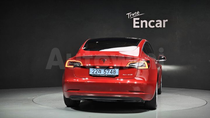 Tesla Model 3 2020 — 4