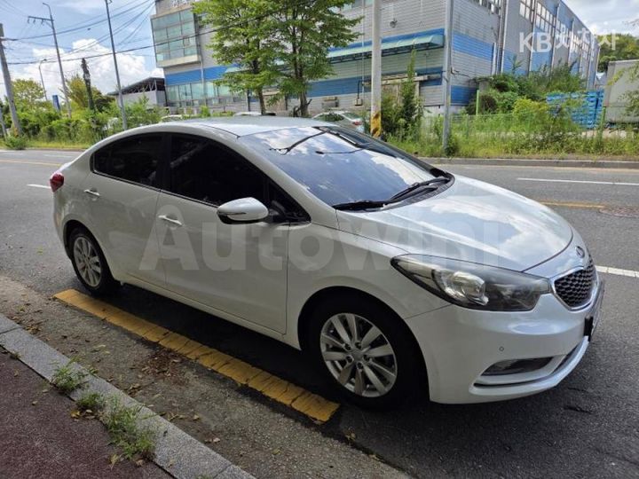 Kia K3 2015 — 2