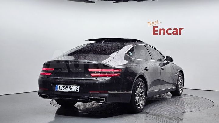 Genesis G80 2023 — 2