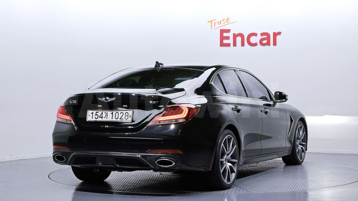 Genesis G70 2018 — 2