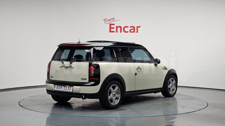 Mini Clubman 2010 — 2
