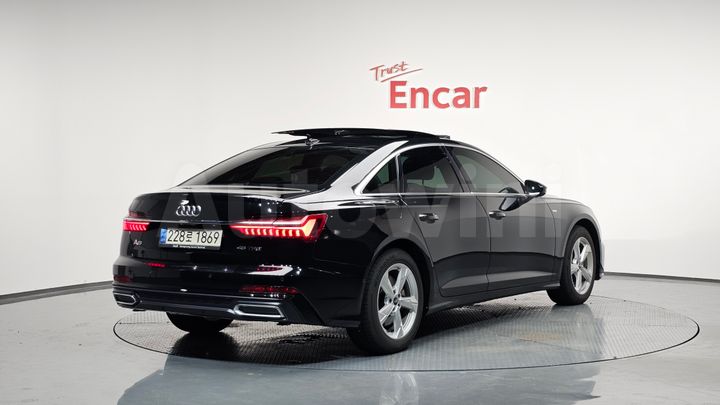 Audi A6 2021 — 2