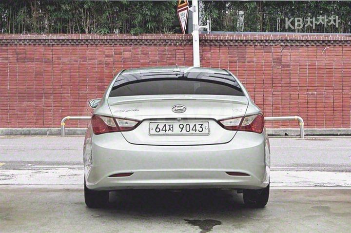 Hyundai Sonata 2011 — 4
