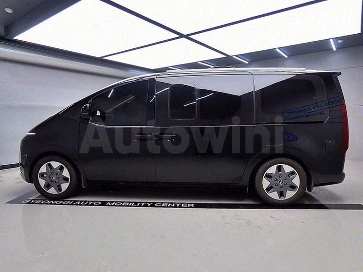 Hyundai Staria 2022 — 4