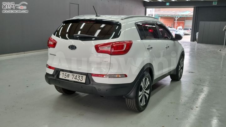 Kia Sportage 2010 — 2