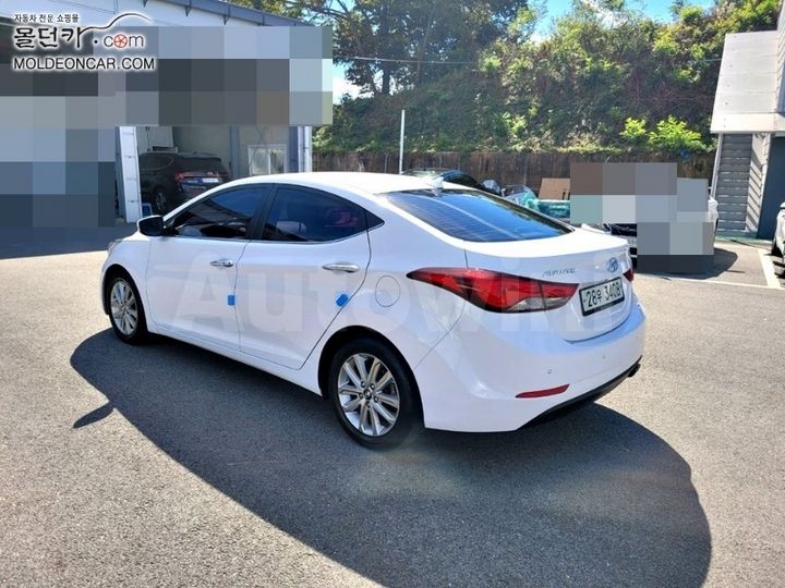 Hyundai Avante 2014 — 2