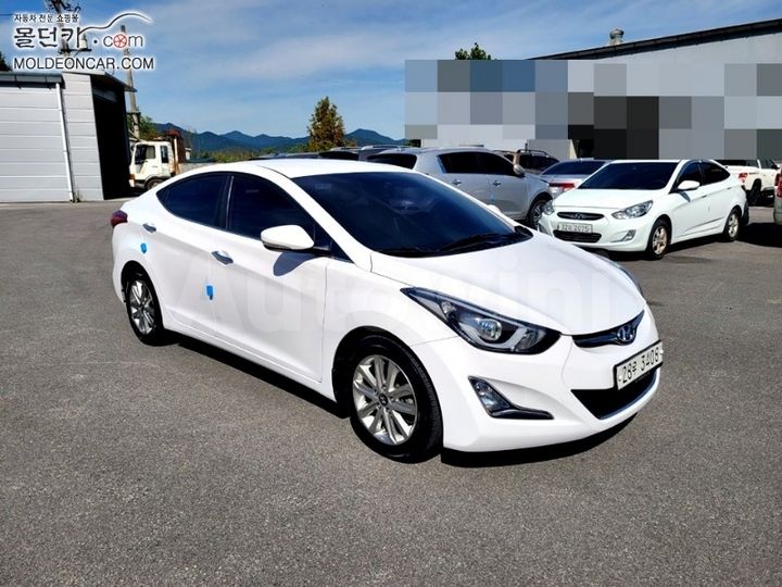 Hyundai Avante 2014 — 3
