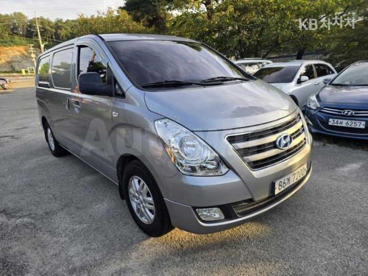 Hyundai Starex 2017 — 3