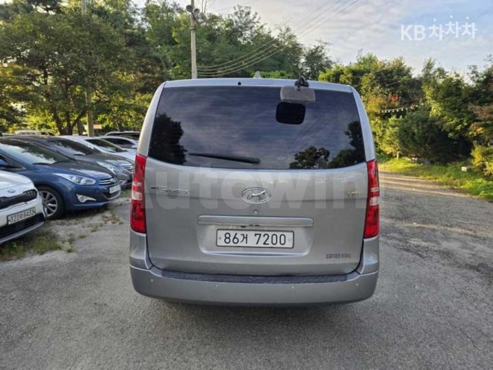 Hyundai Starex 2017 — 5